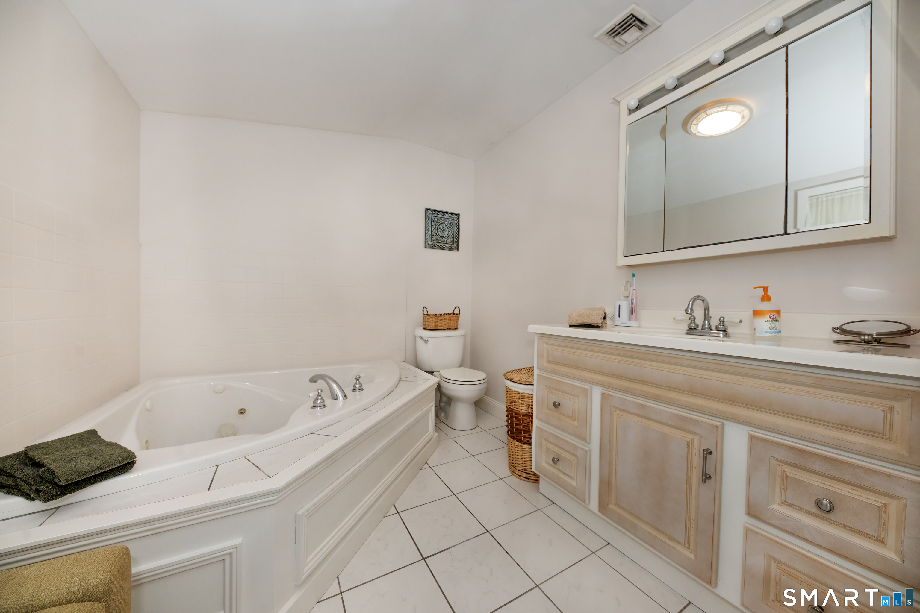 100 Pratt Road Clinton, CT 06413 - Photo 18 of 25