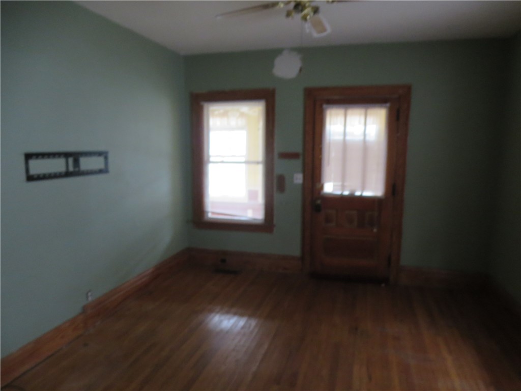 9 North Street Riga, NY 14428 - Photo 3 of 28