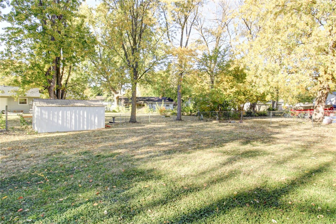 4021 Nottingham Drive Decatur, IL 62526 - Photo 12 of 12