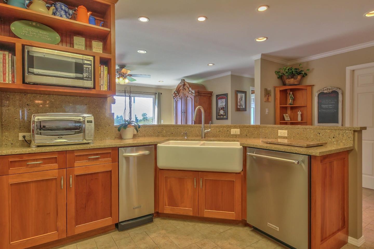 7370 Timeview Way Salinas, CA 93907 - Photo 19 of 50 Gallery Image 19