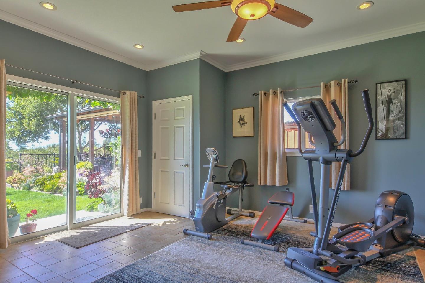 7370 Timeview Way Salinas, CA 93907 - Photo 33 of 50 Gallery Image 33