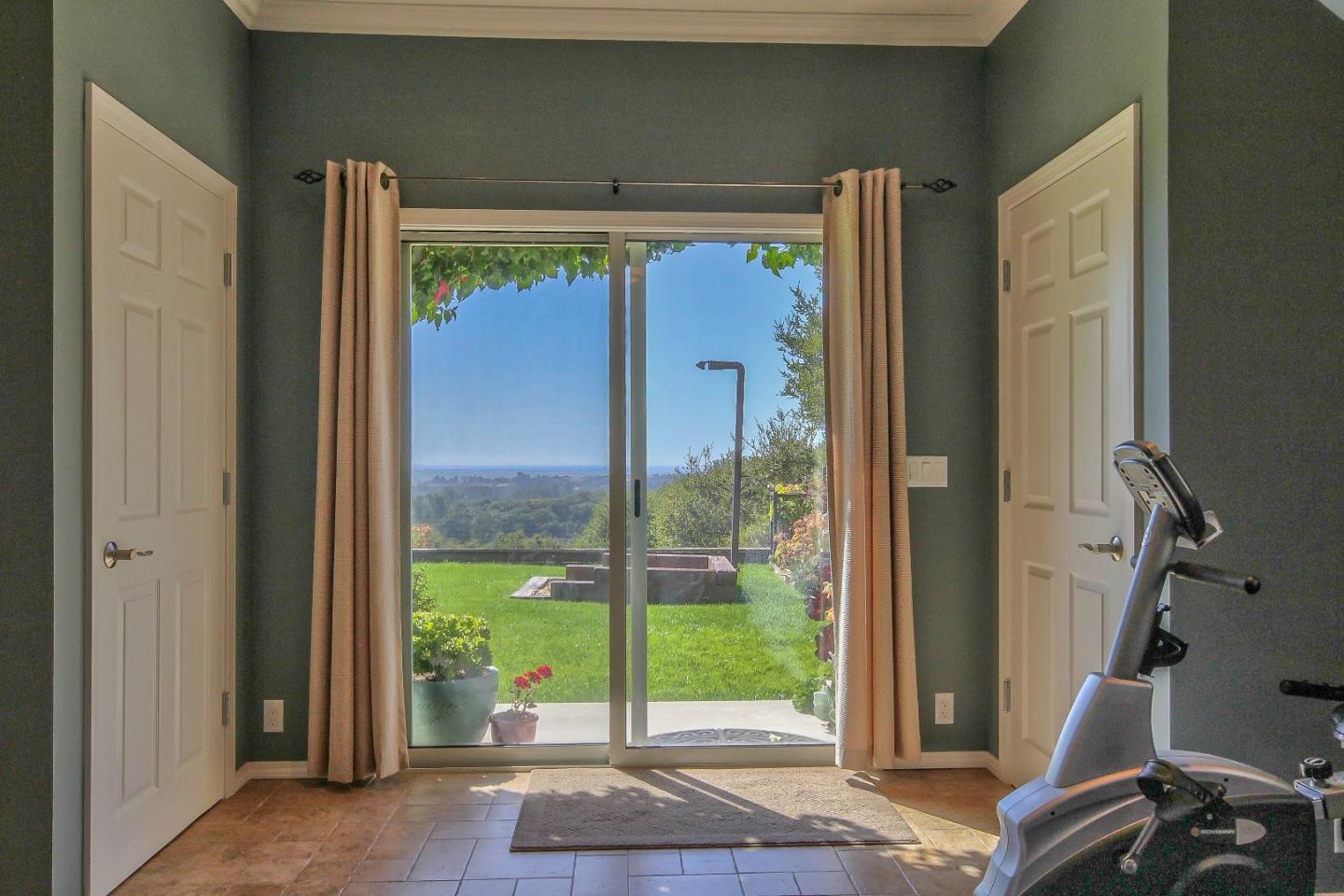 7370 Timeview Way Salinas, CA 93907 - Photo 34 of 50 Gallery Image 34