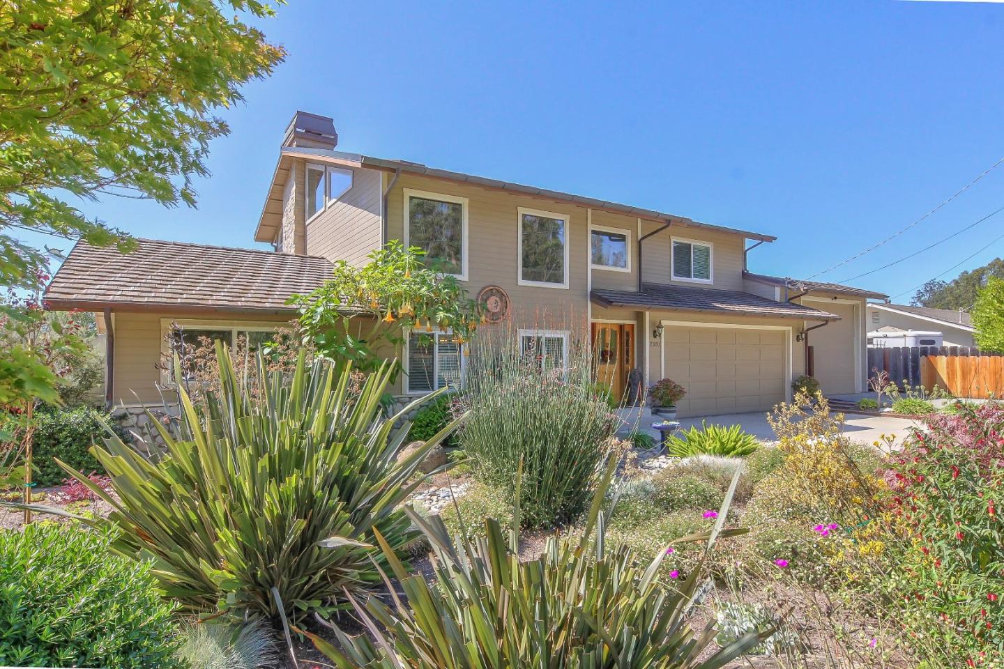7370 Timeview Way Salinas, CA 93907 - Photo 6 of 50 Gallery Image 6
