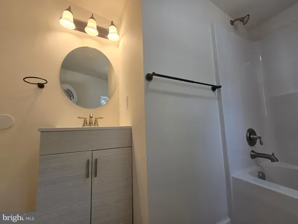 $1,600 | 34 South Main Street, Magnolia, DE 19962