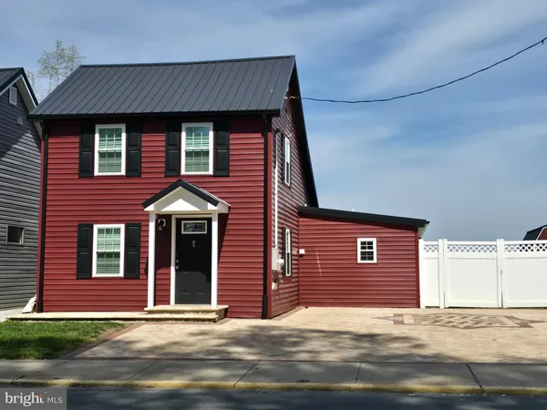 $1,600 | 34 South Main Street, Magnolia, DE 19962