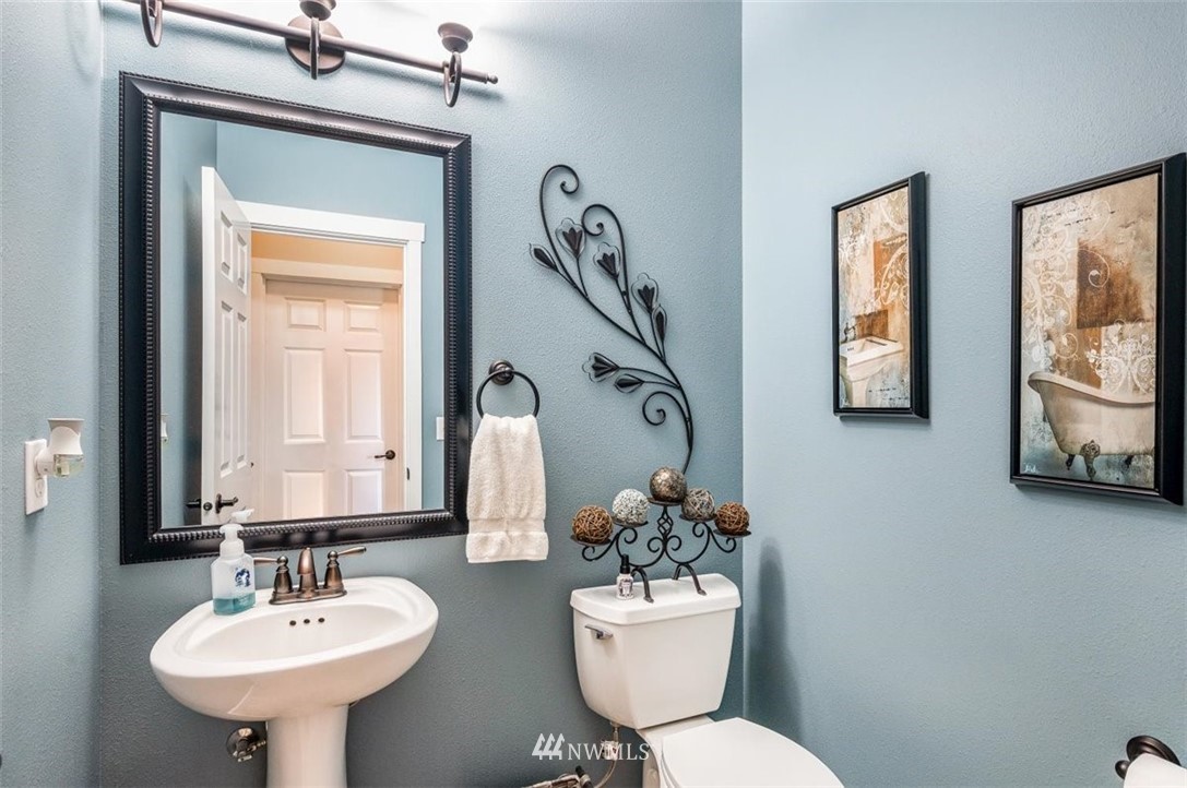 10334 Collins Road Sedro-Woolley, WA 98284 - Photo 16 of 39 Gallery Image 16