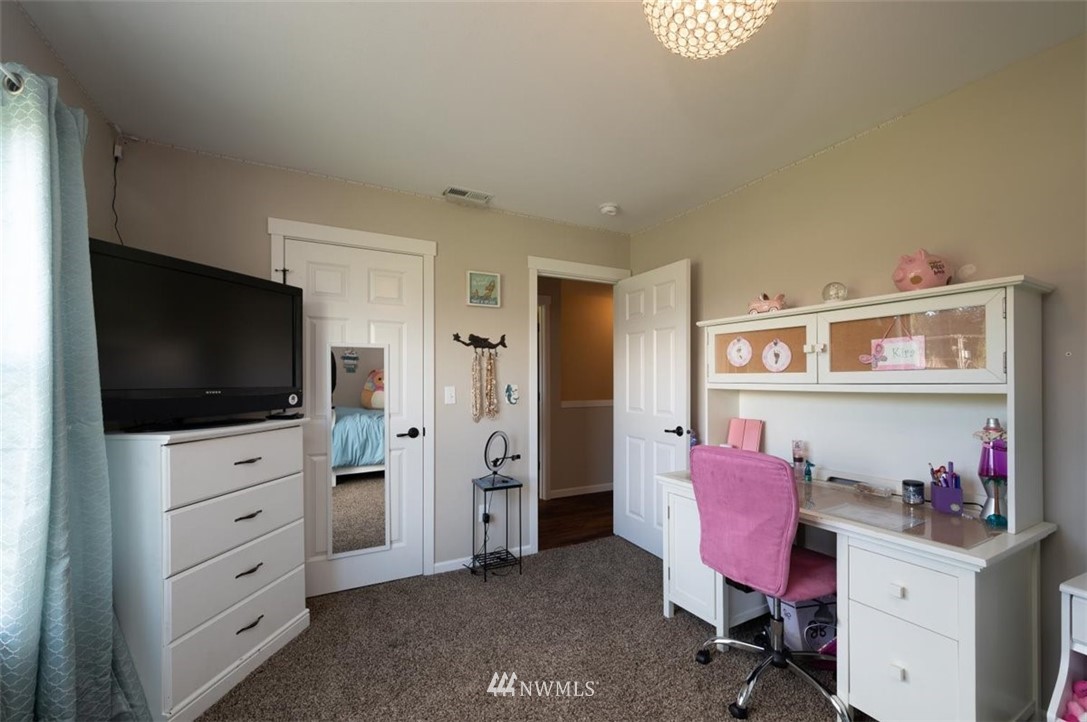 10334 Collins Road Sedro-Woolley, WA 98284 - Photo 22 of 39 Gallery Image 22