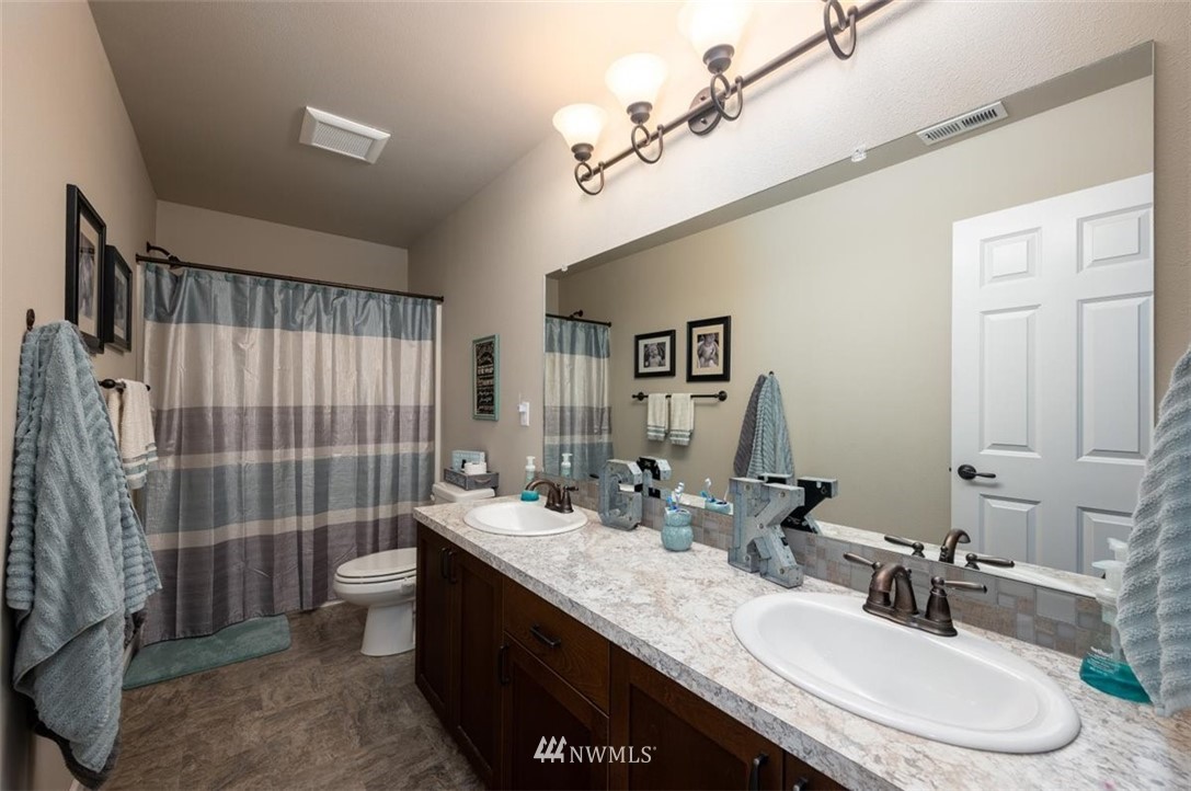 10334 Collins Road Sedro-Woolley, WA 98284 - Photo 23 of 39 Gallery Image 23
