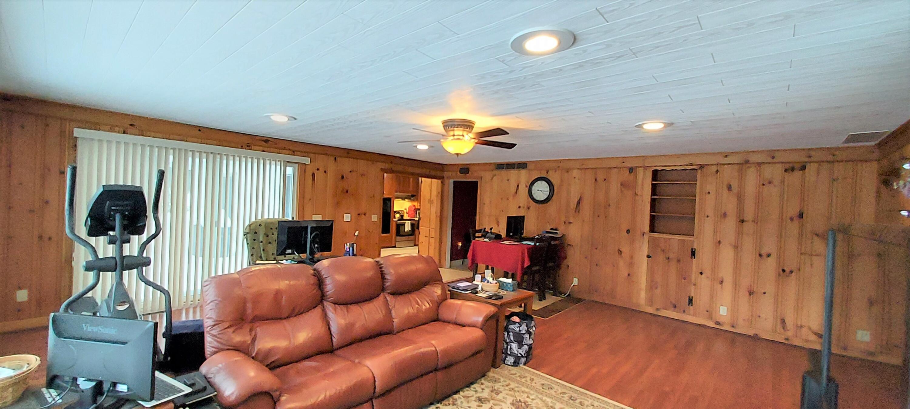 8700 Wing Road Cheboygan, MI 49721 - Photo 5 of 24 Gallery Image 5