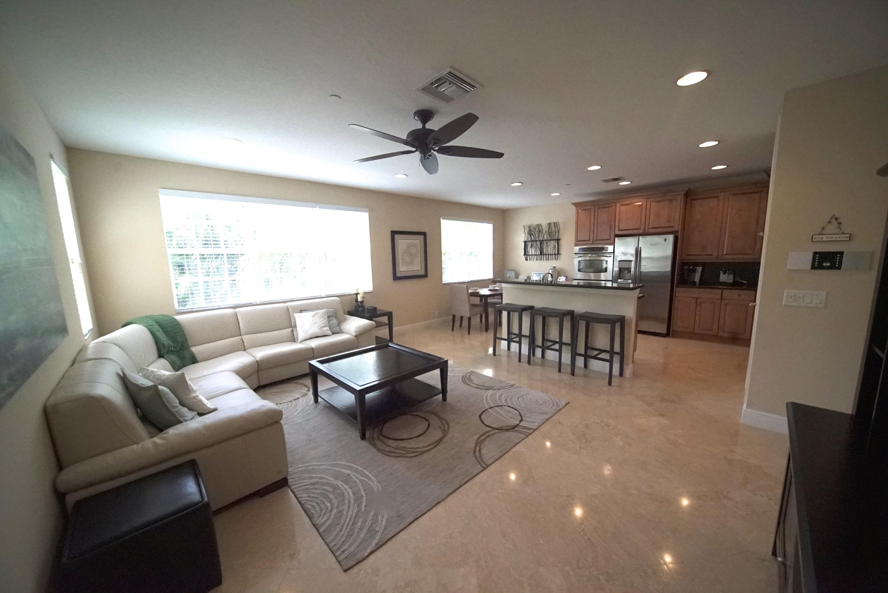 620 Northeast Francesca Lane Boca Raton, FL 33487 - Photo 15 of 33 15FamilyRoomKitchen