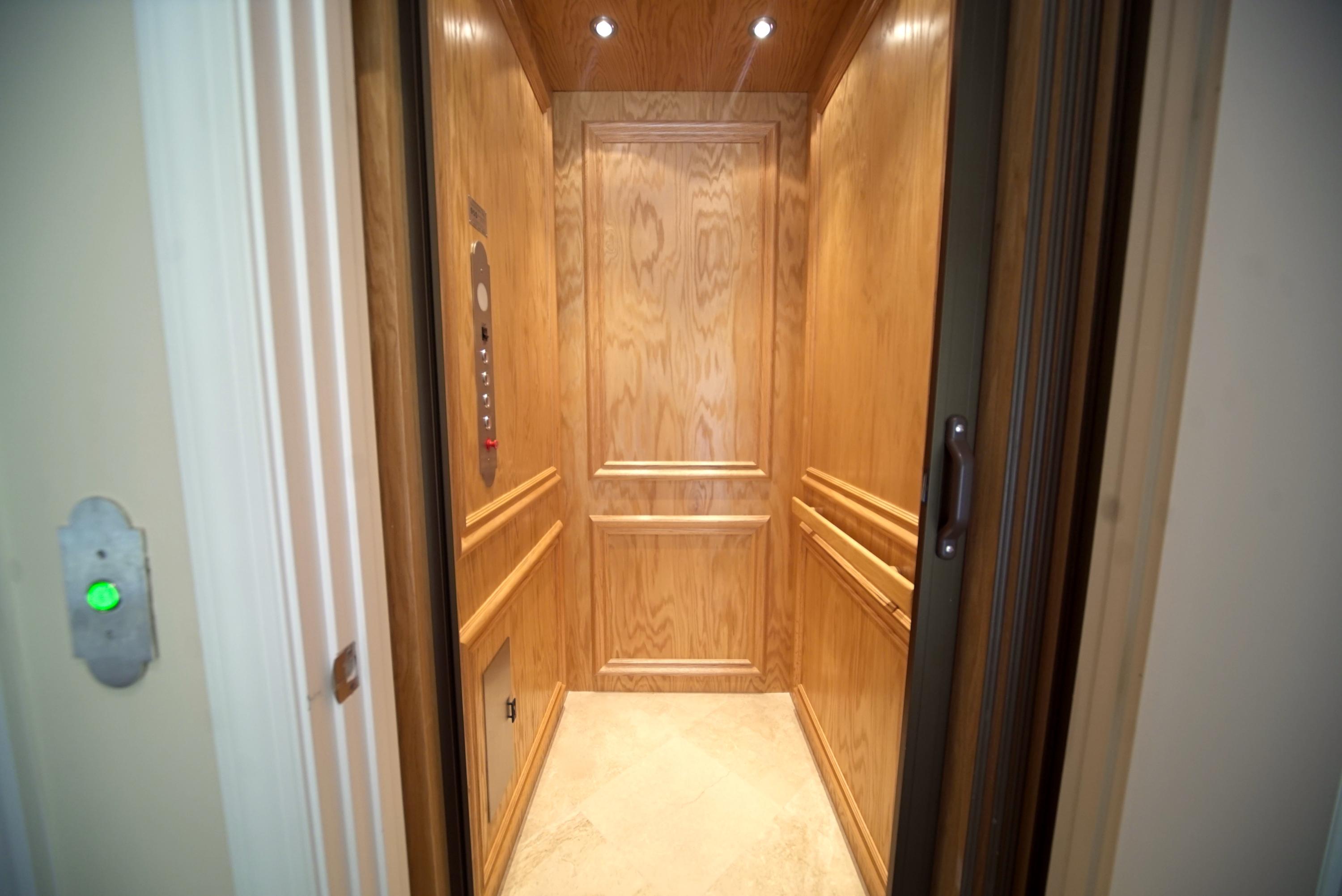 620 Northeast Francesca Lane Boca Raton, FL 33487 - Photo 25 of 33 25ElevatorCab