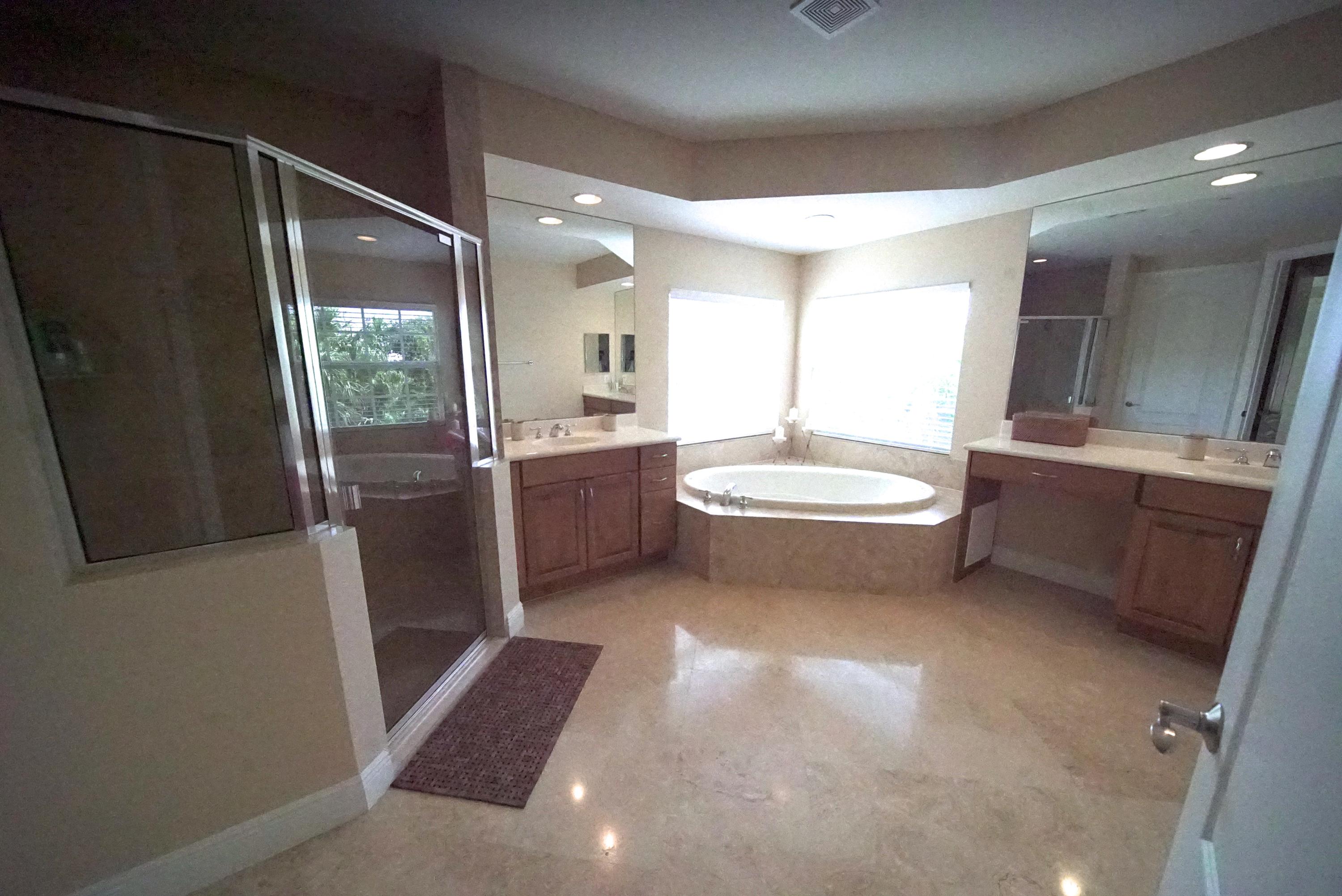 620 Northeast Francesca Lane Boca Raton, FL 33487 - Photo 30 of 33 30MasterBathroom