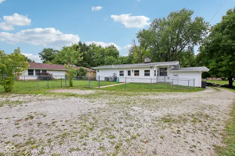 $289,900 | 2428 Tulip Drive South, Indianapolis, IN 46227