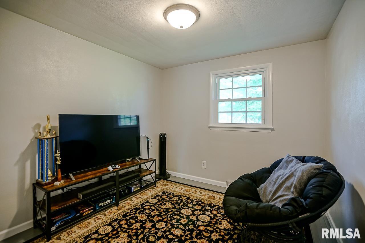 1901 Springfield Road East Peoria, IL 61611 - Photo 18 of 28 Gallery Image 18