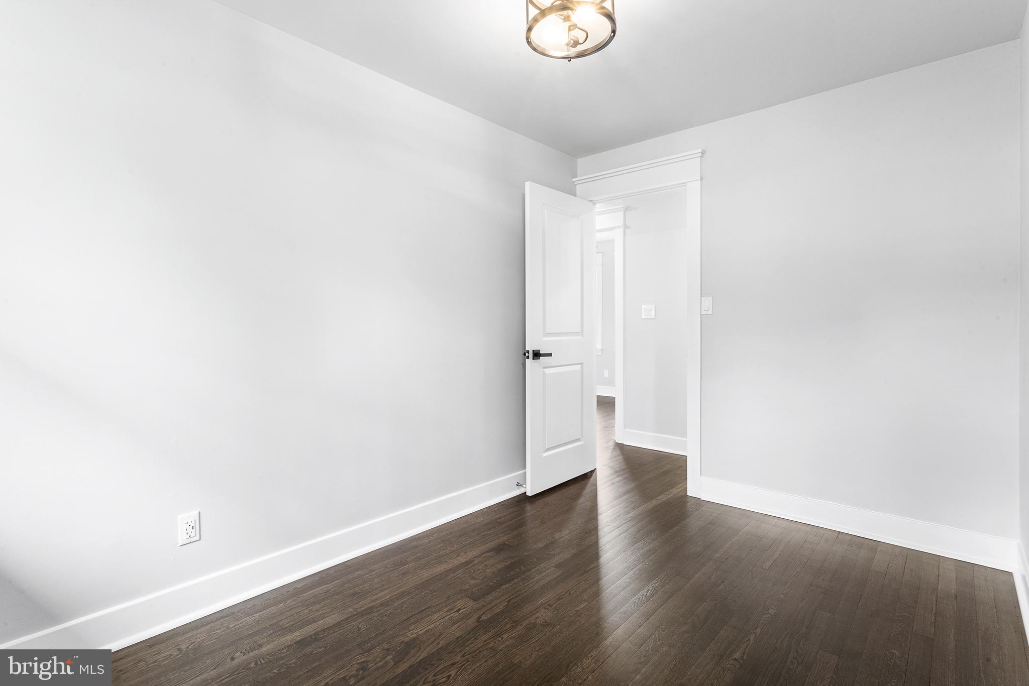 409 River Road Croydon, PA 19021 - Photo 19 of 34