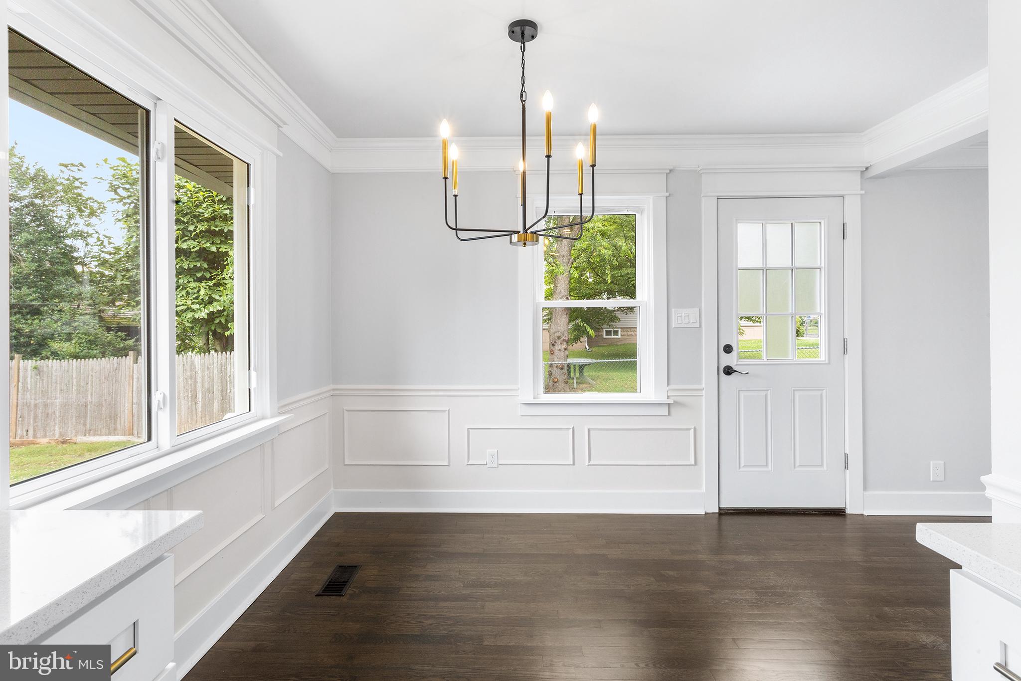 409 River Road Croydon, PA 19021 - Photo 9 of 34