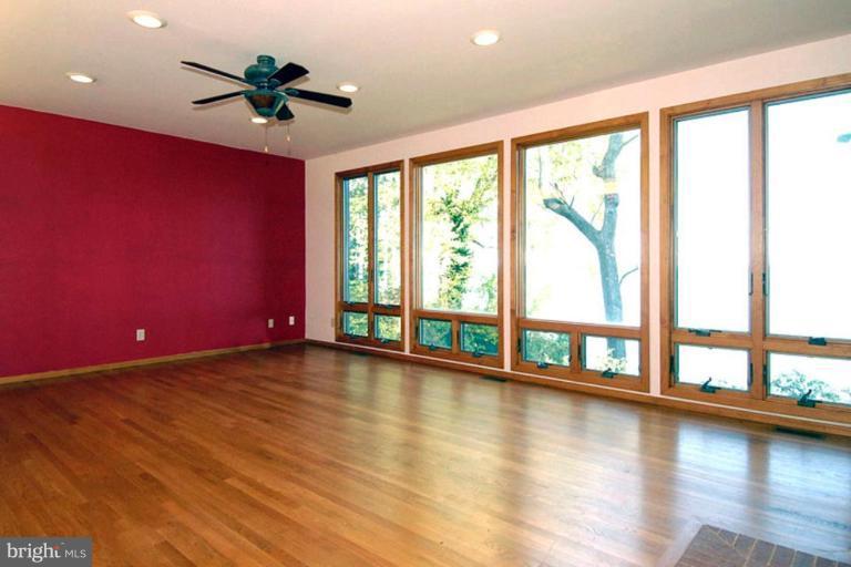 162 Windcliff Road Prince Frederick, MD 20678 - Photo 11 of 30 Family Room