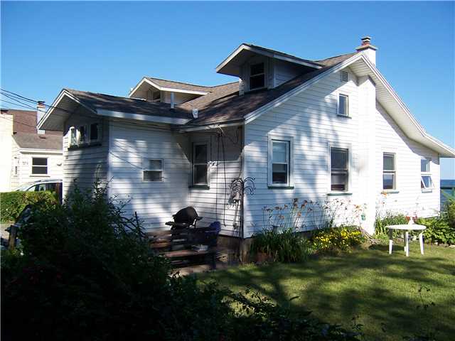 382 Lake Road Webster, NY 14580 - Photo 1 of 1 Exterior Front