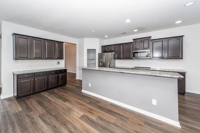 $2,800 | 245 Decatur Drive, Summerville, SC 29486