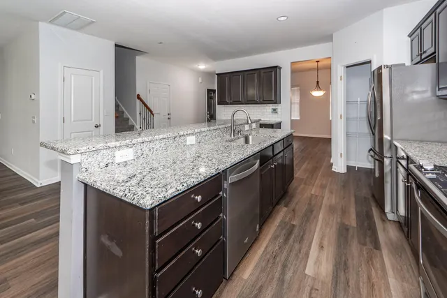 $2,800 | 245 Decatur Drive, Summerville, SC 29486