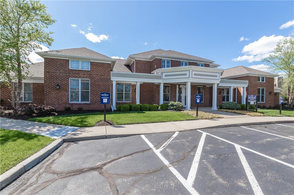 1088 Shadow Ridge Road, Unit 123 Indianapolis, IN 46280 - Photo 22 of 25 Gallery Image 22
