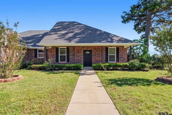 $349,900 | 807 Jaxon Drive, Whitehouse, TX 75791