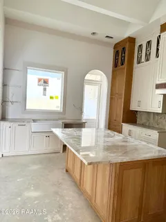 $840,720 | 201 Sabal Bnd Drive, Youngsville, LA 70592