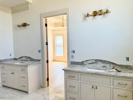 $840,720 | 201 Sabal Bnd Drive, Youngsville, LA 70592