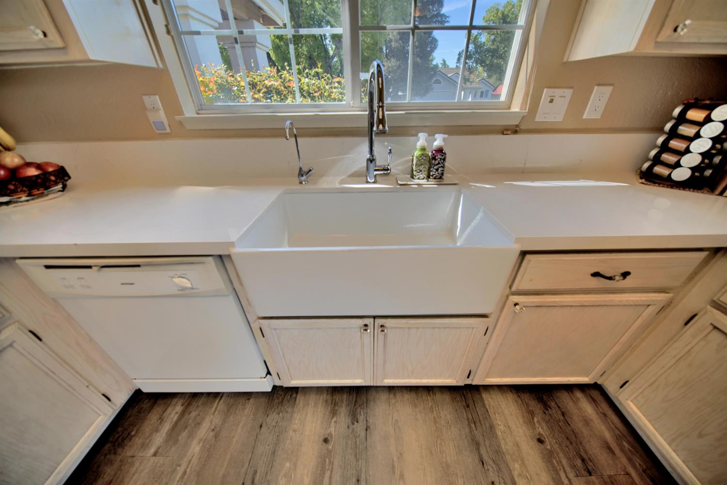 1007 Lourence Drive Tracy, CA 95376 - Photo 15 of 44