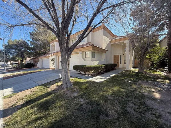 $2,290 | 1520 Imperial Cup Drive, Las Vegas, NV 89117