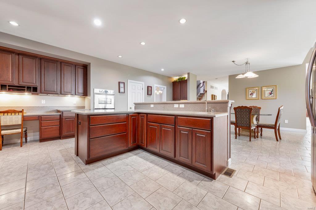 13850 Clayton Road Town and Country, MO 63017 - Photo 22 of 75 Gallery Image 22