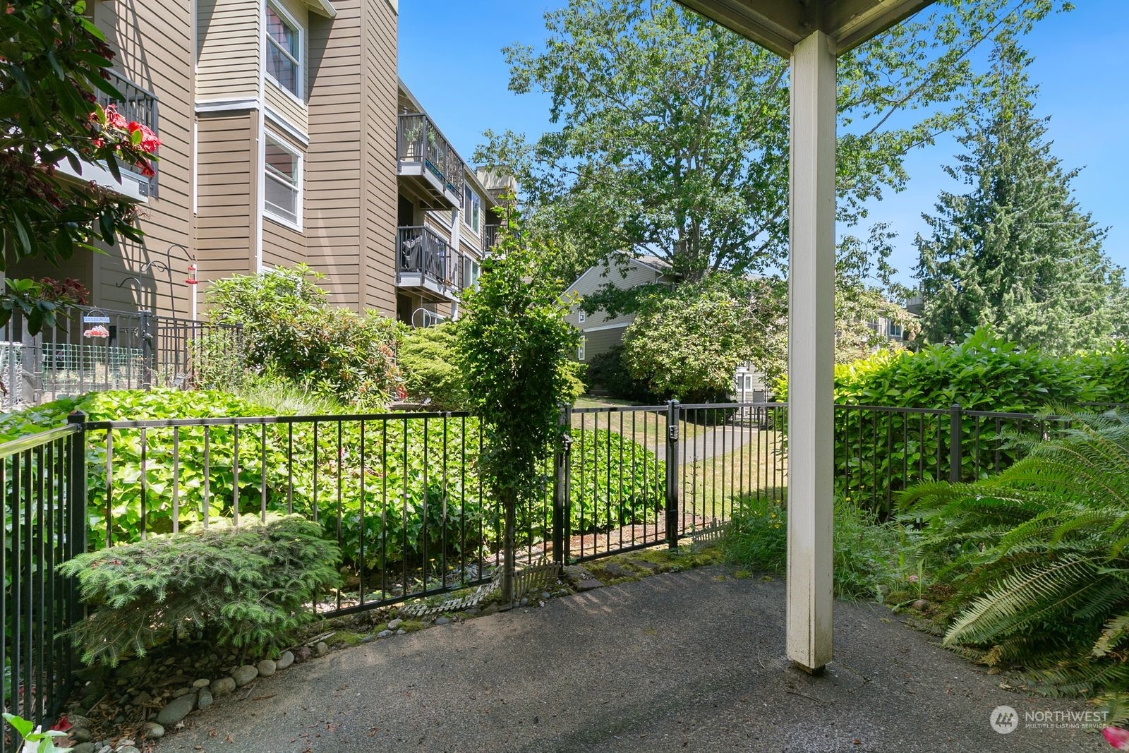 820 Cady Road, Unit F101 Everett, WA 98203 - Photo 9 of 25 Gallery Image 9