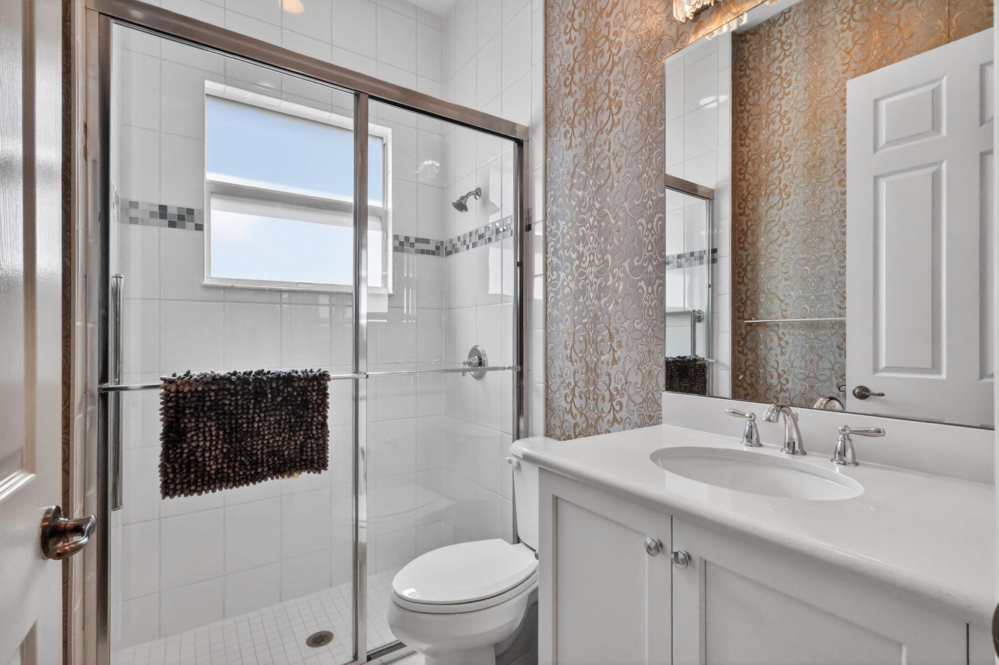 8299 Arabian Range Road Boynton Beach, FL 33473 - Photo 21 of 78 1st Bathroom