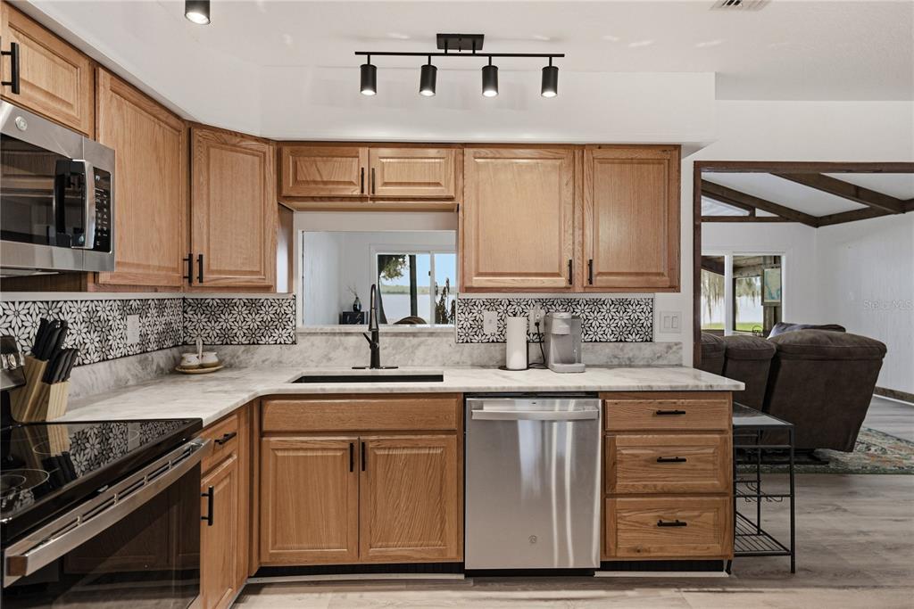 914 Mangham Road Babson Park, FL 33827 - Photo 13 of 87