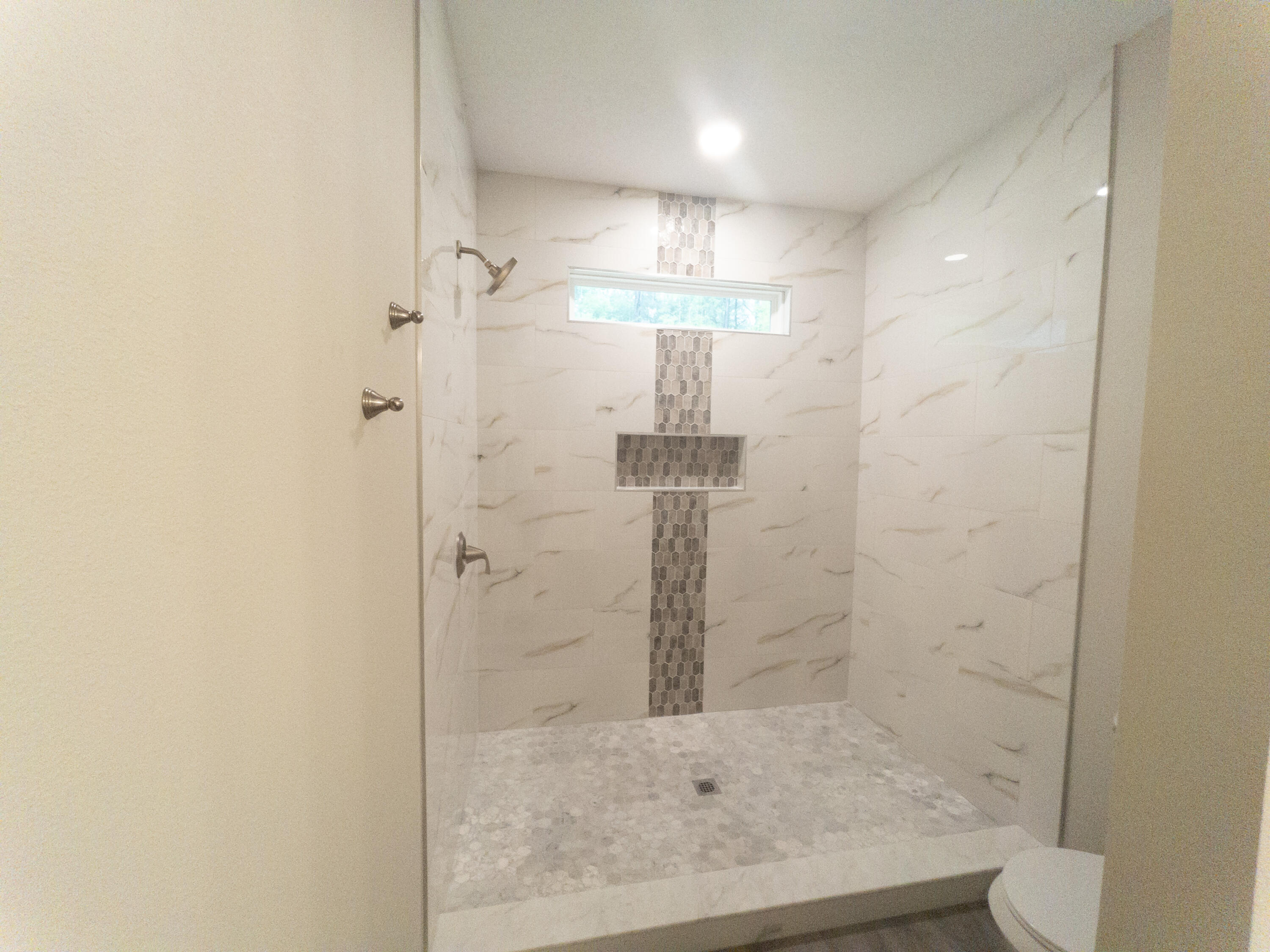 5791 Marigold Loop Crestview, FL 32539 - Photo 12 of 31 Master Shower