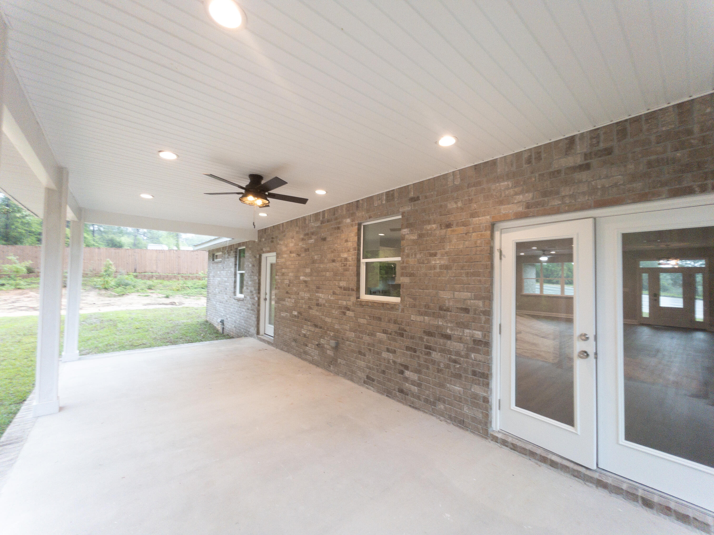 5791 Marigold Loop Crestview, FL 32539 - Photo 25 of 31 Back Patio