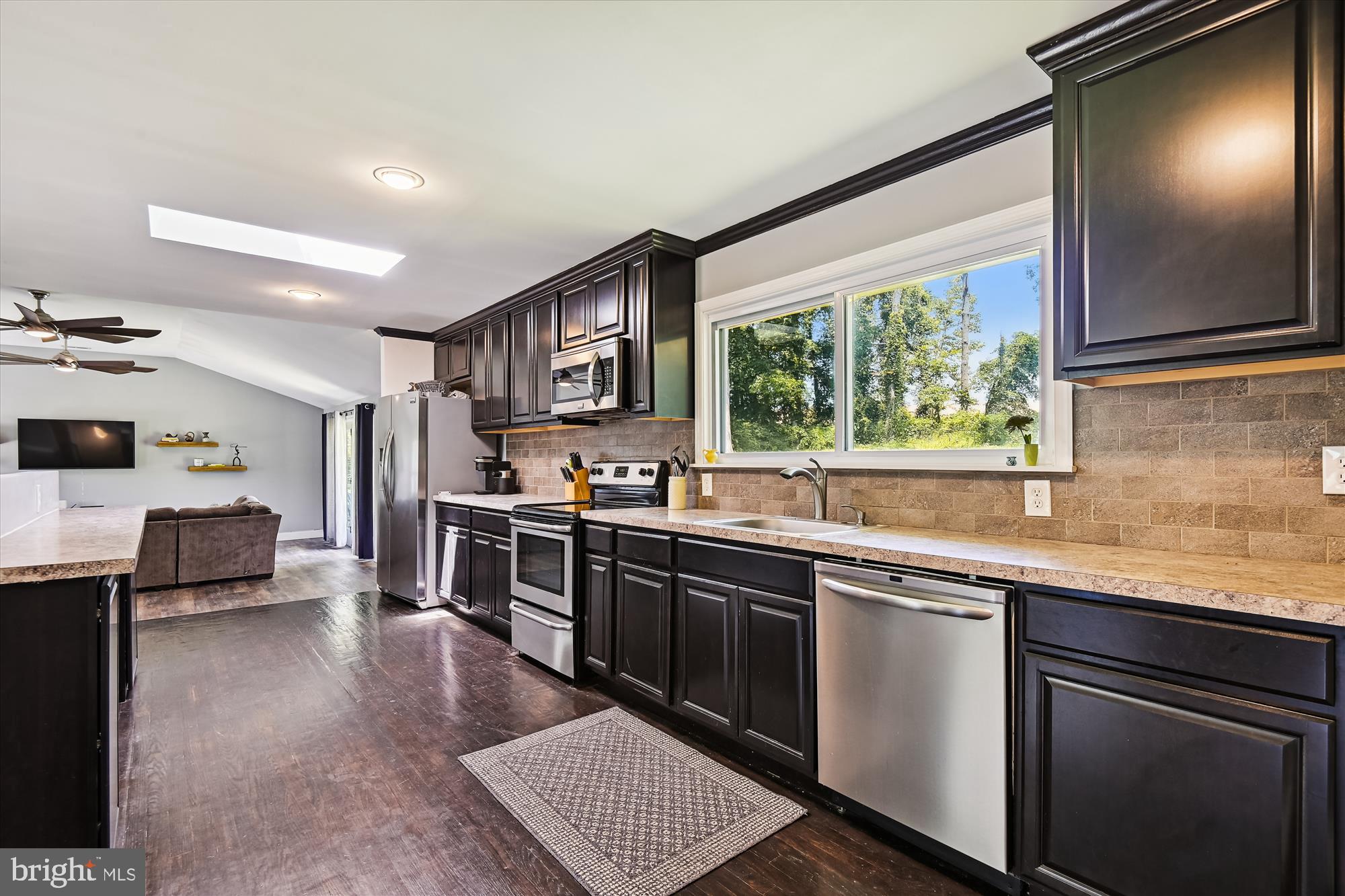1010 Hanson Road Joppa, MD 21085 - Photo 6 of 40 Kitchen