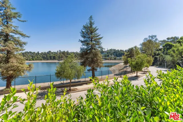 $6,500 | 2055 West Silver Lake Drive, Los Angeles, CA 90039