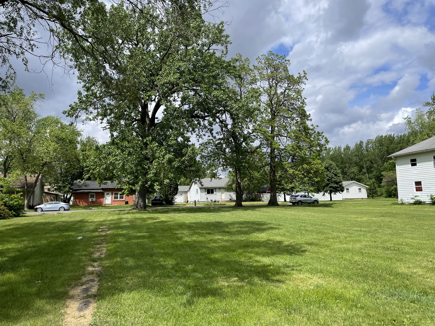 320 East James Street Forrest, IL 61741 - Photo 3 of 4