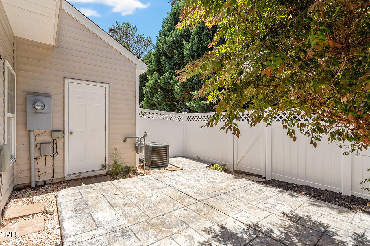 8211 Candelaria Drive Raleigh, NC 27616 - Photo 6 of 30 8211 Candelaria Drive_07