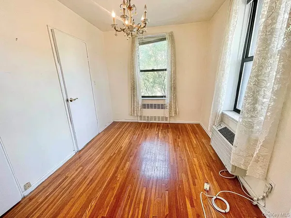 $2,900 | 100-25 Queens Boulevard, Unit 3M | Rego Park