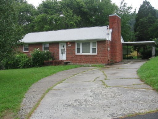 404 Ridgeview Drive Clinton, TN 37716 - Photo 1 of 13 Primary Photo