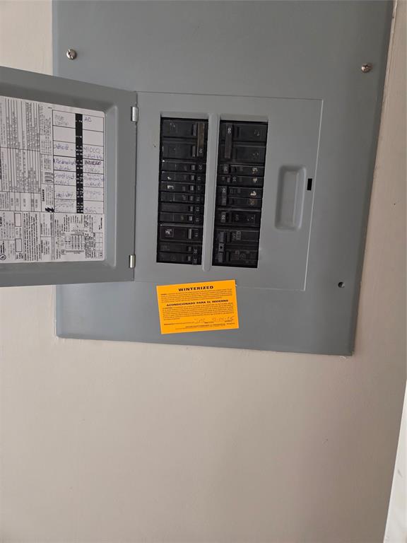 2750 Northeast 183rd Street, Unit 1803 Aventura, FL 33160 - Photo 3 of 14 a view of a bathtub in a room