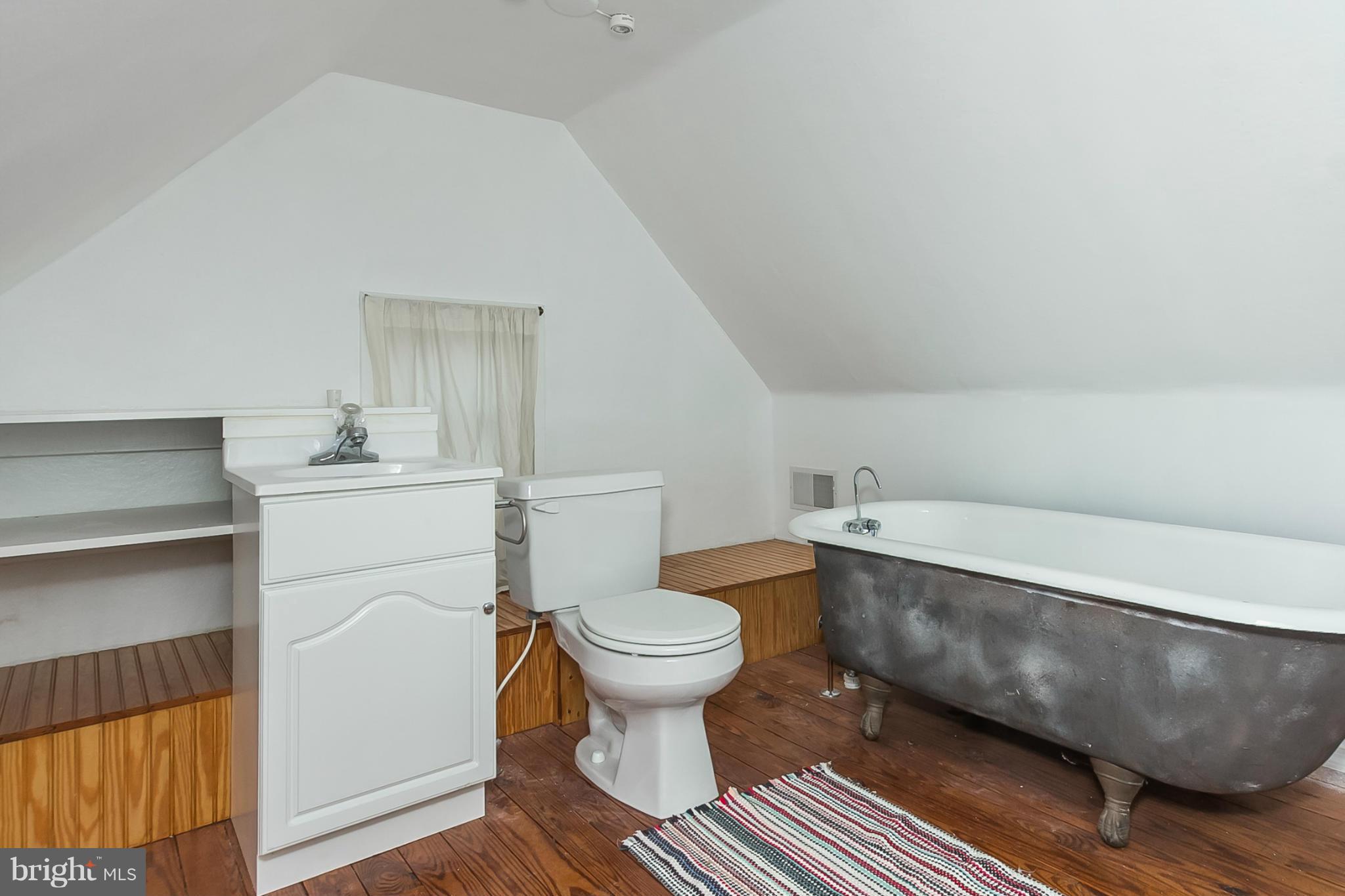 339 Tunbridge Road Baltimore, MD 21212 - Photo 15 of 28 Bath