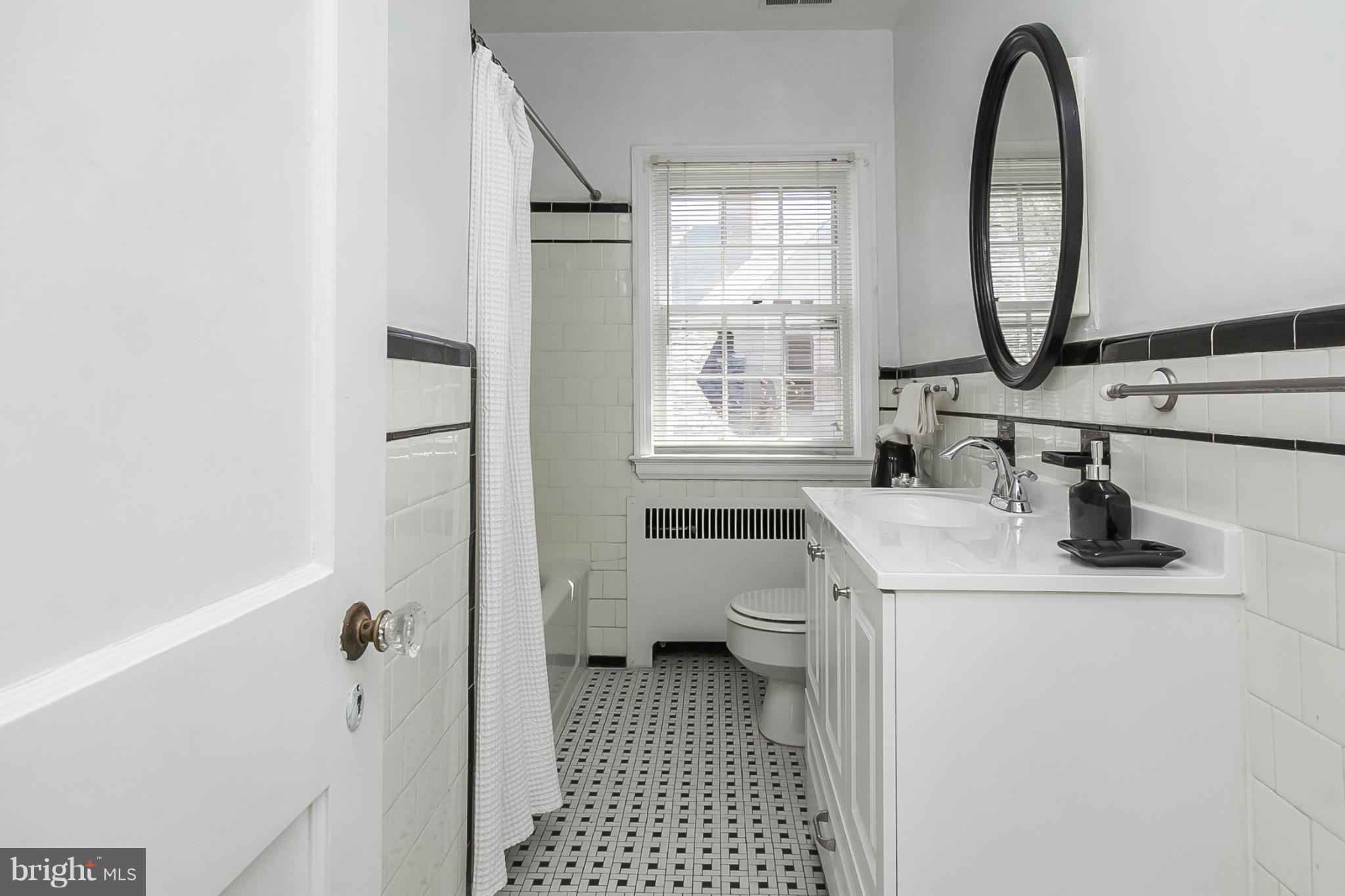 339 Tunbridge Road Baltimore, MD 21212 - Photo 9 of 28 Bath