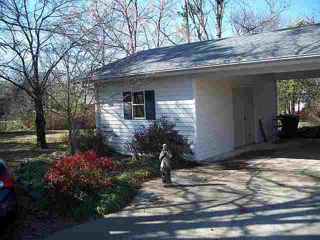533 Drayton Circle Anderson, SC 29621 - Photo 3 of 14 Gallery Image 3