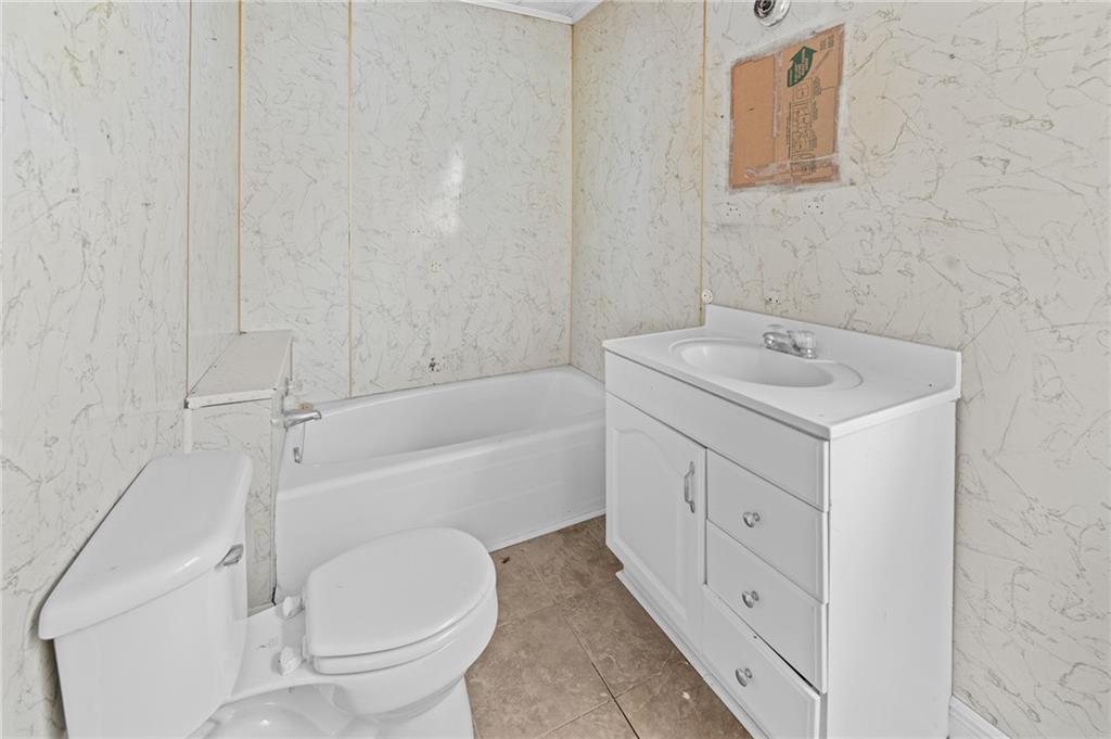 201 Lake Drive Raceland, LA 70394 - Photo 7 of 21