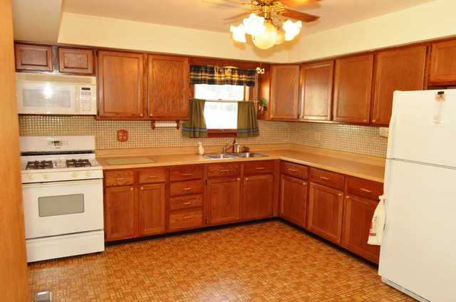 1315 Orion Road Batavia, IL 60510 - Photo 4 of 20