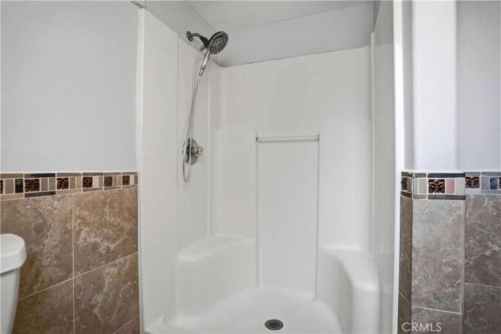 6568 Balzac Circle Riverside, CA 92506 - Photo 14 of 62 Downstairs primary en-suitte bathroom