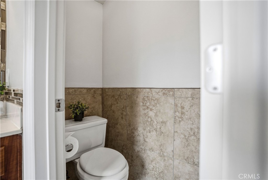 6568 Balzac Circle Riverside, CA 92506 - Photo 39 of 62 Primary en-suite water closet room.